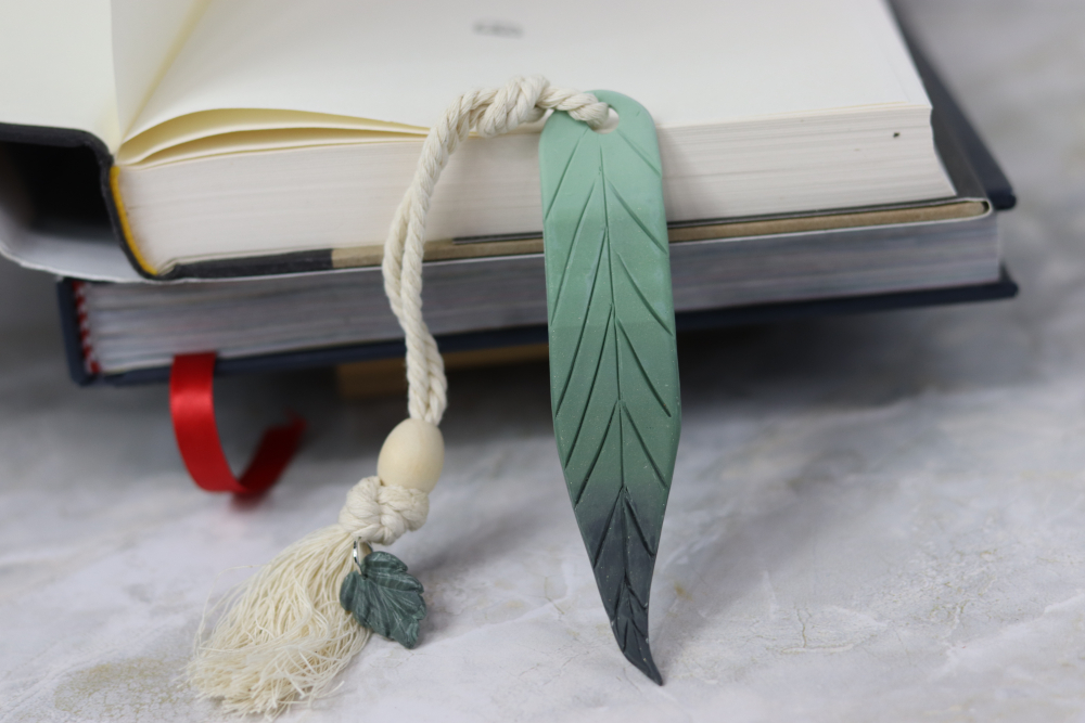 Gradient Green Leaf Bookmark with Tassel Gradient Green Leaf Bookmark with Tassel