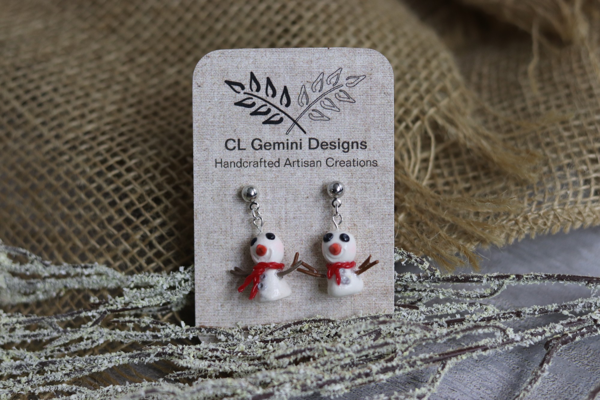 Snowman Stud-Drop Earrings – Hand-Sculpted Polymer Clay with Red Scarf Snowman Stud-Drop Earrings – Hand-Sculpted Polymer Clay with Red Scarf